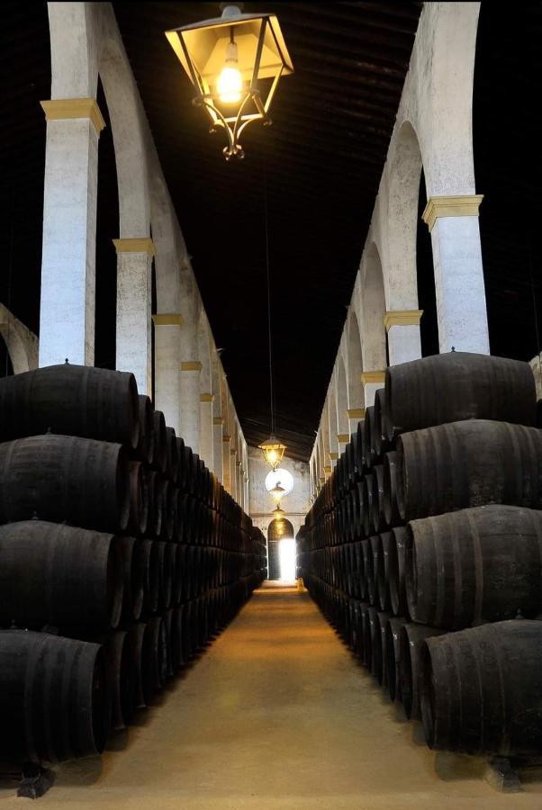 Sherryflat Trebol - Parking Jerez de la Frontera Exterior foto